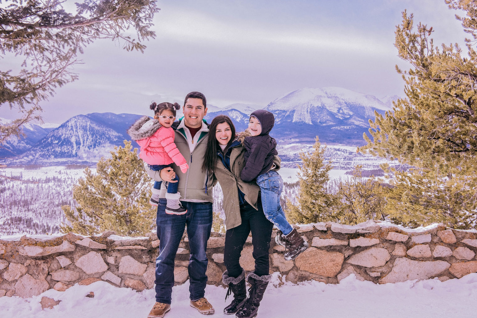 Tips for Traveling with Kids | The Jetsetting Family