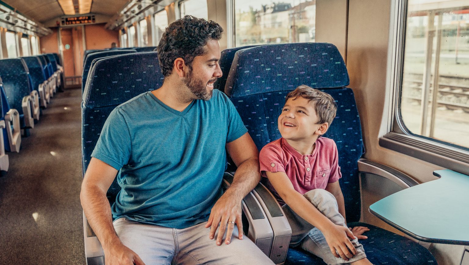 8 Money Saving Travel Tips The Jetsetting Family